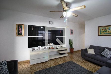 Sala de casa à venda com 4 quartos, 255m² em Vila Carmosina, São Paulo