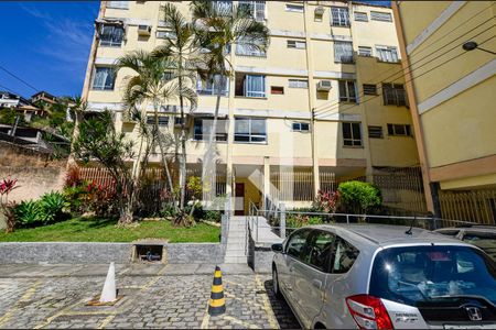 Apartamento para alugar com 54m², 2 quartos e 1 vagaFachada