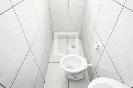 Casa para alugar com 60m², 1 quarto e sem vaga Casa para alugar com 60m², 1 quarto e sem vagaBanheiro