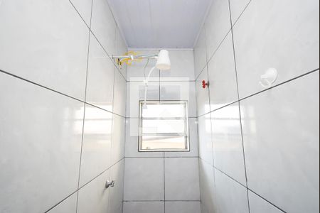 Banheiro de casa para alugar com 1 quarto, 60m² em Vila Constança, São Paulo