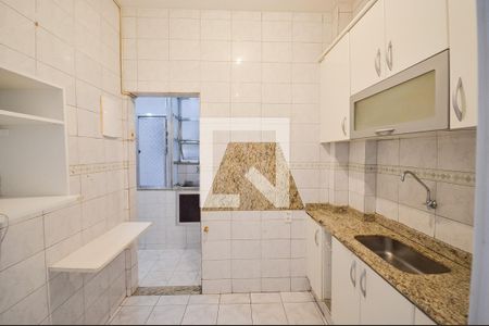 Apartamento à venda com 73m², 2 quartos e sem vagaCozinha