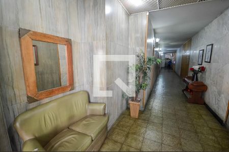 Apartamento à venda com 73m², 2 quartos e sem vagaHall