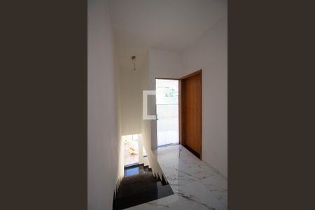 Casa à venda com 250m², 3 quartos e 2 vagasHall