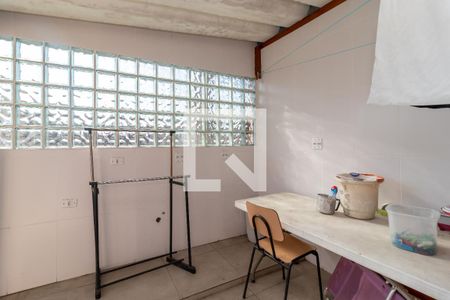 Casa à venda com 170m², 3 quartos e 2 vagasÁrea de Serviço