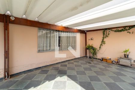 Casa à venda com 170m², 3 quartos e 2 vagasGaragem