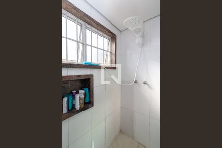 Casa à venda com 170m², 3 quartos e 2 vagasBanheiro 1