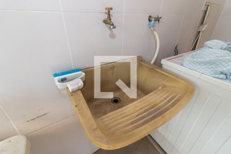 Casa à venda com 170m², 3 quartos e 2 vagasÁrea de Serviço