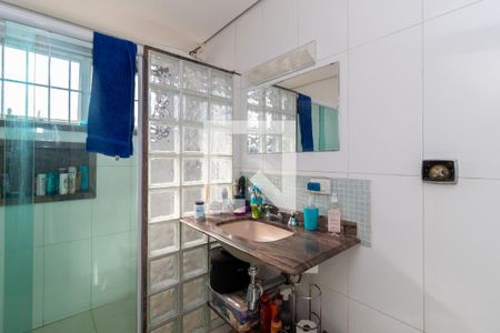 Casa à venda com 170m², 3 quartos e 2 vagasBanheiro 1