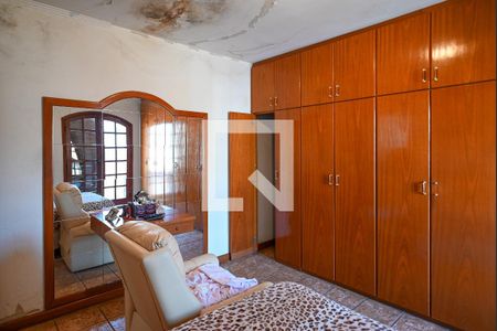 Casa à venda com 360m², 3 quartos e 5 vagas Casa à venda com 360m², 3 quartos e 5 vagasQuarto 3