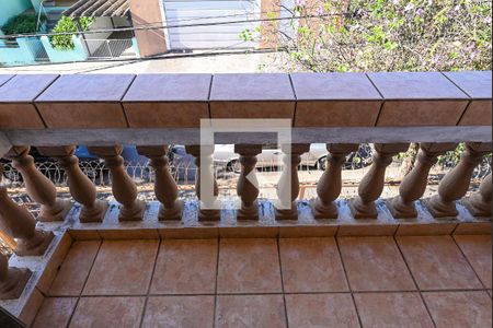 Casa à venda com 360m², 3 quartos e 5 vagas Casa à venda com 360m², 3 quartos e 5 vagasVaranda