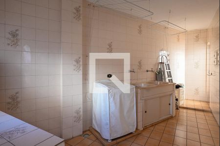 Casa à venda com 360m², 3 quartos e 5 vagas Casa à venda com 360m², 3 quartos e 5 vagasArea de Serviço