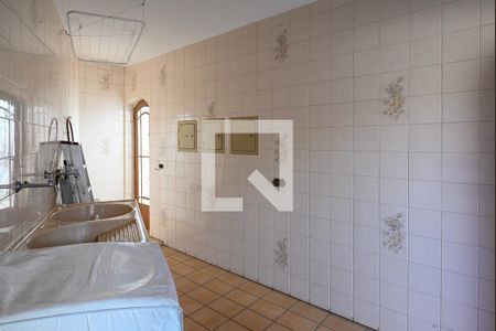 Casa à venda com 360m², 3 quartos e 5 vagas Casa à venda com 360m², 3 quartos e 5 vagasArea de Serviço