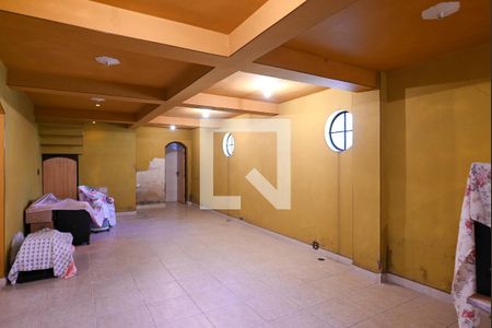 Casa à venda com 360m², 3 quartos e 5 vagas Casa à venda com 360m², 3 quartos e 5 vagasSalao de Festas