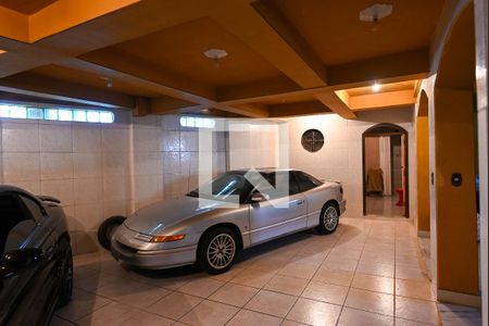 Casa à venda com 360m², 3 quartos e 5 vagas Casa à venda com 360m², 3 quartos e 5 vagasGaragem