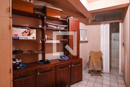 Casa à venda com 360m², 3 quartos e 5 vagas Casa à venda com 360m², 3 quartos e 5 vagasQuarto de Serviço