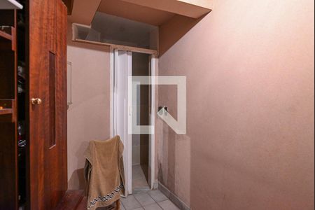 Casa à venda com 360m², 3 quartos e 5 vagas Casa à venda com 360m², 3 quartos e 5 vagasQuarto de Serviço