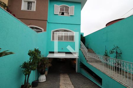 Casa à venda com 150m², 3 quartos e 4 vagas Casa à venda com 150m², 3 quartos e 4 vagasGaragem e Área Externa