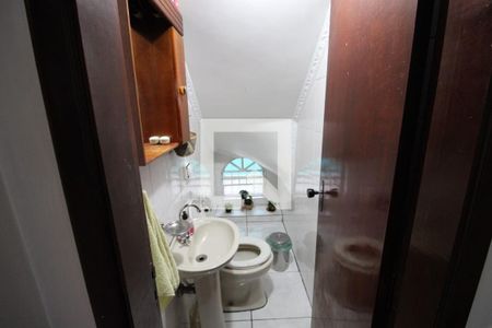 Casa à venda com 150m², 3 quartos e 4 vagas Casa à venda com 150m², 3 quartos e 4 vagasLavabo 1