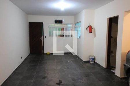 Casa à venda com 150m², 3 quartos e 4 vagas Casa à venda com 150m², 3 quartos e 4 vagasGaragem