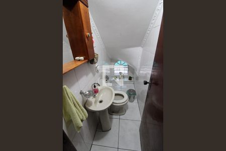 Casa à venda com 150m², 3 quartos e 4 vagas Casa à venda com 150m², 3 quartos e 4 vagasLavabo 1