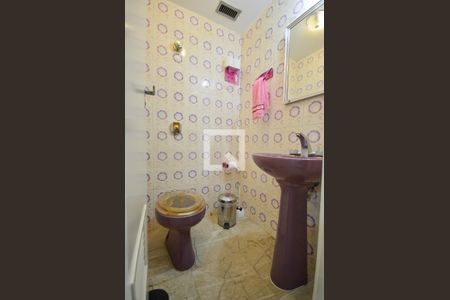 Apartamento à venda com 153m², 4 quartos e 1 vagaLavabo