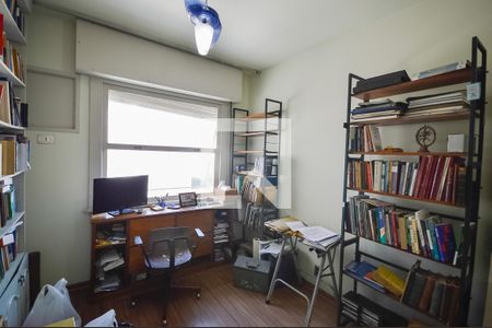 Apartamento à venda com 153m², 4 quartos e 1 vagaQuarto 2