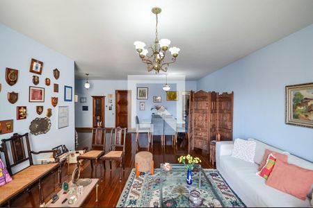 Apartamento à venda com 153m², 4 quartos e 1 vagaSala