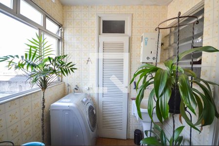 Apartamento à venda com 153m², 4 quartos e 1 vagaÁrea de Serviço