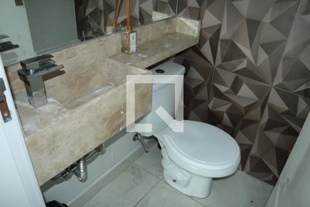 Casa de Condomínio para alugar com 3 quartos, 110m² em Jardim Semiramis, Cotia