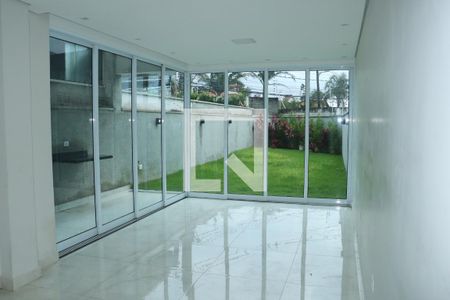 Casa de Condomínio para alugar com 3 quartos, 110m² em Jardim Semiramis, Cotia