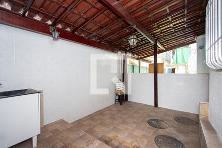 Apartamento para alugar com 68m², 2 quartos e 1 vagaÁrea de Serviço