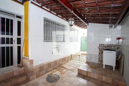 Apartamento para alugar com 68m², 2 quartos e 1 vagaÁrea de Serviço