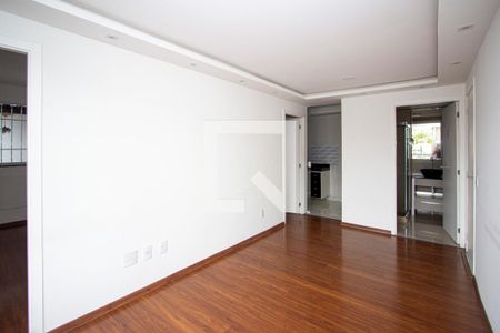 Sala de apartamento para alugar com 2 quartos, 68m² em Colubandê, São Gonçalo