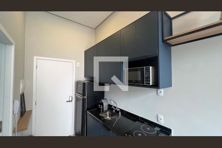 Studio para alugar com 27m², 1 quarto e sem vaga Studio para alugar com 27m², 1 quarto e sem vagaCozinha - Armários