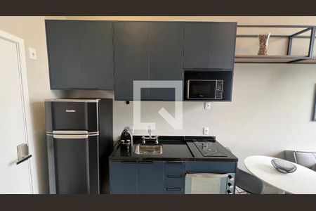 Studio para alugar com 27m², 1 quarto e sem vaga Studio para alugar com 27m², 1 quarto e sem vagaCozinha - Armários
