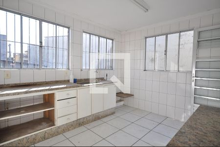 Cozinha de casa para alugar com 1 quarto, 35m² em Vila Constança, São Paulo