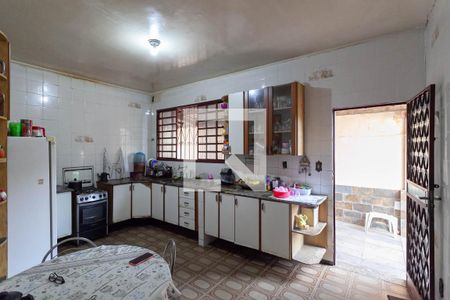 Casa à venda com 200m², 3 quartos e 3 vagasCozinha