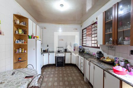 Casa à venda com 200m², 3 quartos e 3 vagasCozinha