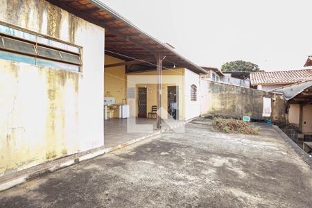 Casa à venda com 200m², 3 quartos e 3 vagasQuintal