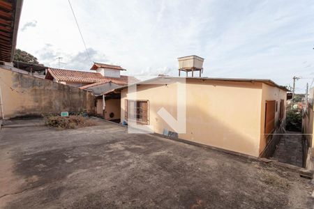 Casa à venda com 200m², 3 quartos e 3 vagasQuintal