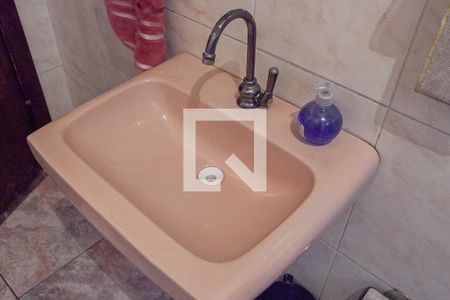 Casa à venda com 200m², 3 quartos e 3 vagasBanheiro social 