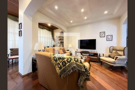 Sala de casa para alugar com 3 quartos, 255m² em Mirandópolis, São Paulo