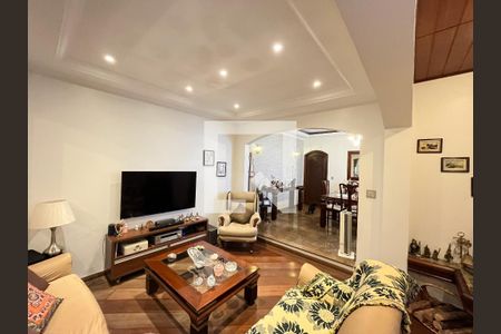 Sala de casa para alugar com 3 quartos, 255m² em Mirandópolis, São Paulo
