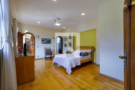 Apartamento à venda com 565m², 4 quartos e 3 vagasSuíte 2 Cobertura