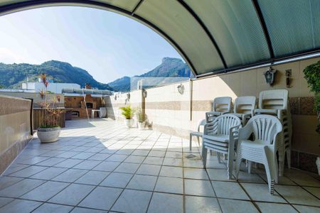 Apartamento à venda com 565m², 4 quartos e 3 vagasQuintal