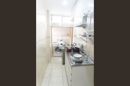 Apartamento à venda com 46m², 1 quarto e sem vagaCozinha e Área de Serviço