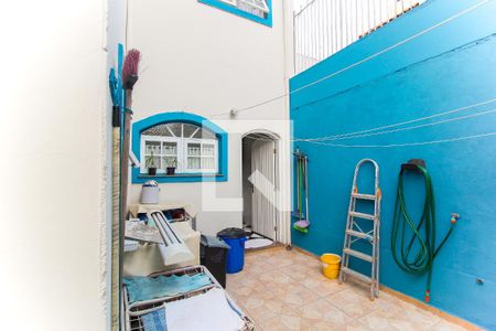 Casa à venda com 173m², 3 quartos e 3 vagas Casa à venda com 173m², 3 quartos e 3 vagasQuintal