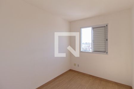 Quarto 2 de apartamento para alugar com 2 quartos, 48m² em Vila da Oportunidade, Carapicuíba