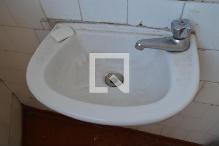 Banheiro de Serviço de casa à venda com 5 quartos, 336m² em Aclimação, São Paulo