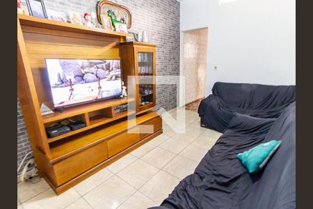 Sala de TV de casa para alugar com 6 quartos, 100m² em Brás, São Paulo